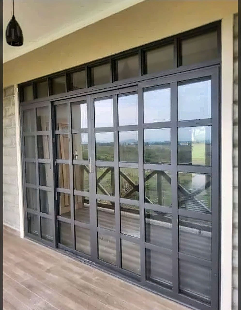Sliding Doors — photo 1